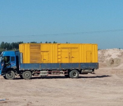 巴音郭楞海拔3000m以上地区的变压器外绝缘距离应如何确定？